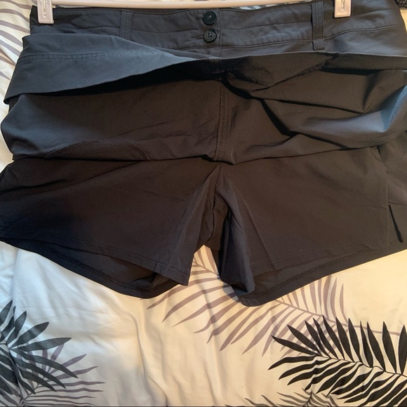 Lolë skirt - Picture 7 of 7